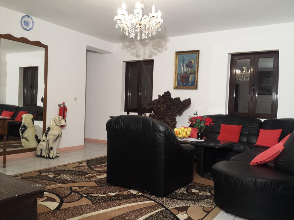 Apartments "Villa Mungos" Sobra Екстериор снимка