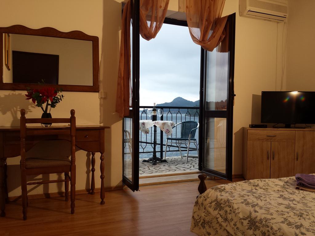 Apartments "Villa Mungos" Sobra Екстериор снимка