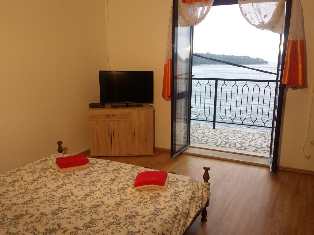 Apartments "Villa Mungos" Sobra Екстериор снимка