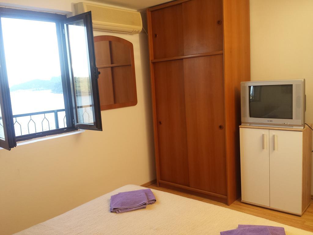 Apartments "Villa Mungos" Sobra Екстериор снимка