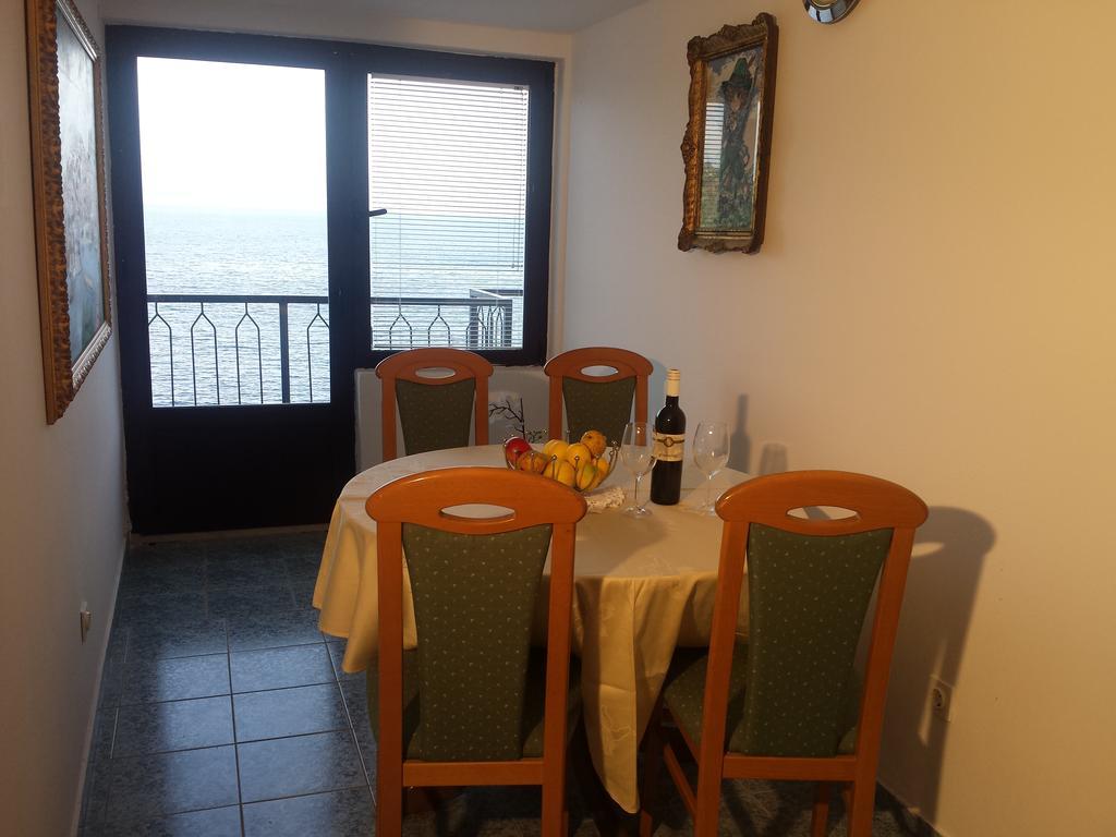 Apartments "Villa Mungos" Sobra Екстериор снимка