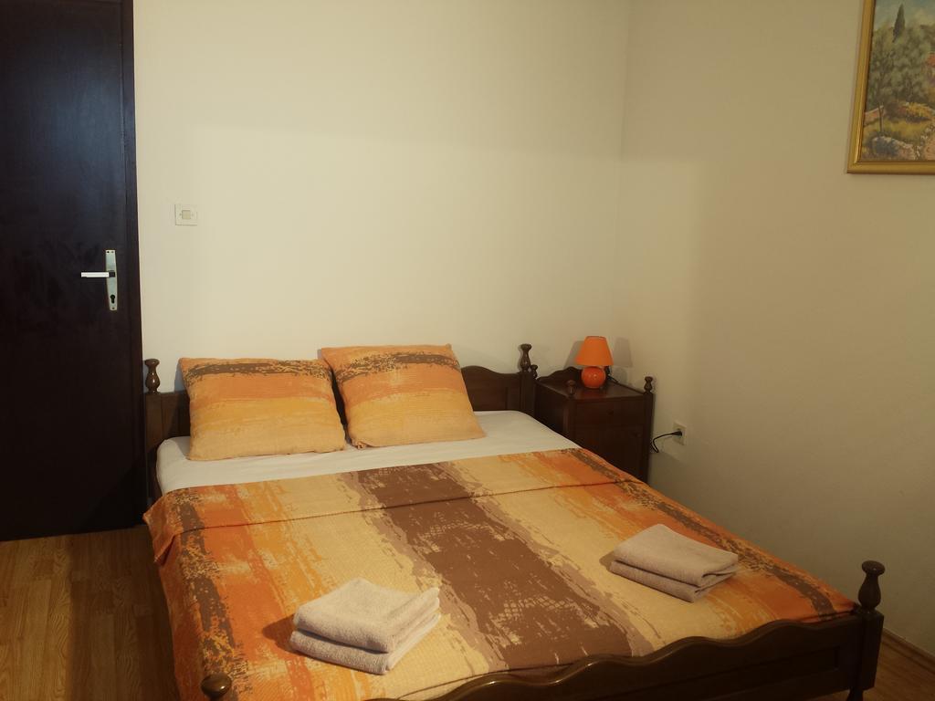 Apartments "Villa Mungos" Sobra Екстериор снимка