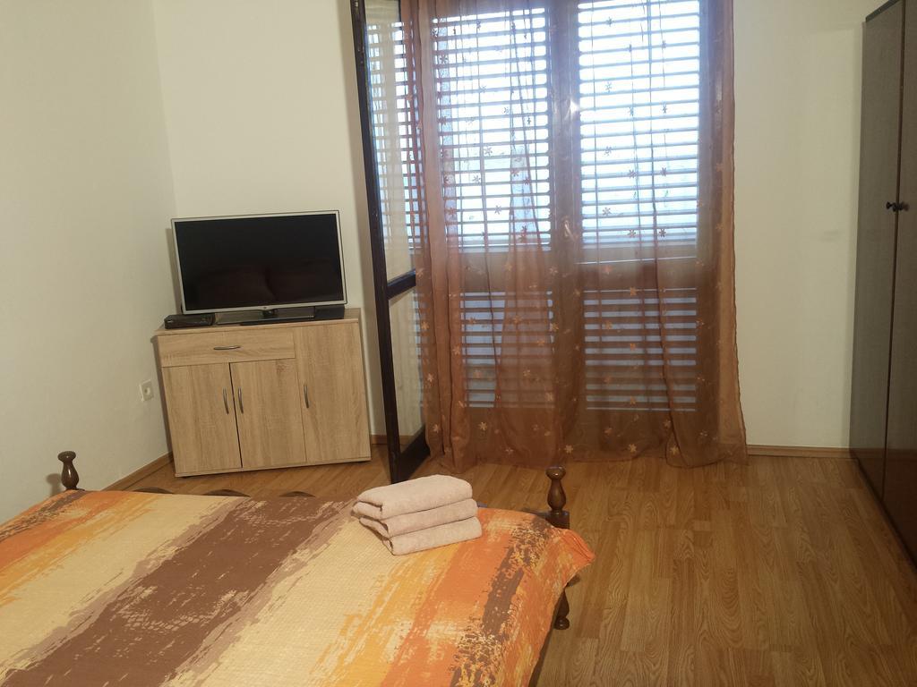 Apartments "Villa Mungos" Sobra Екстериор снимка