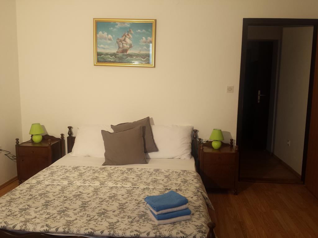 Apartments "Villa Mungos" Sobra Екстериор снимка